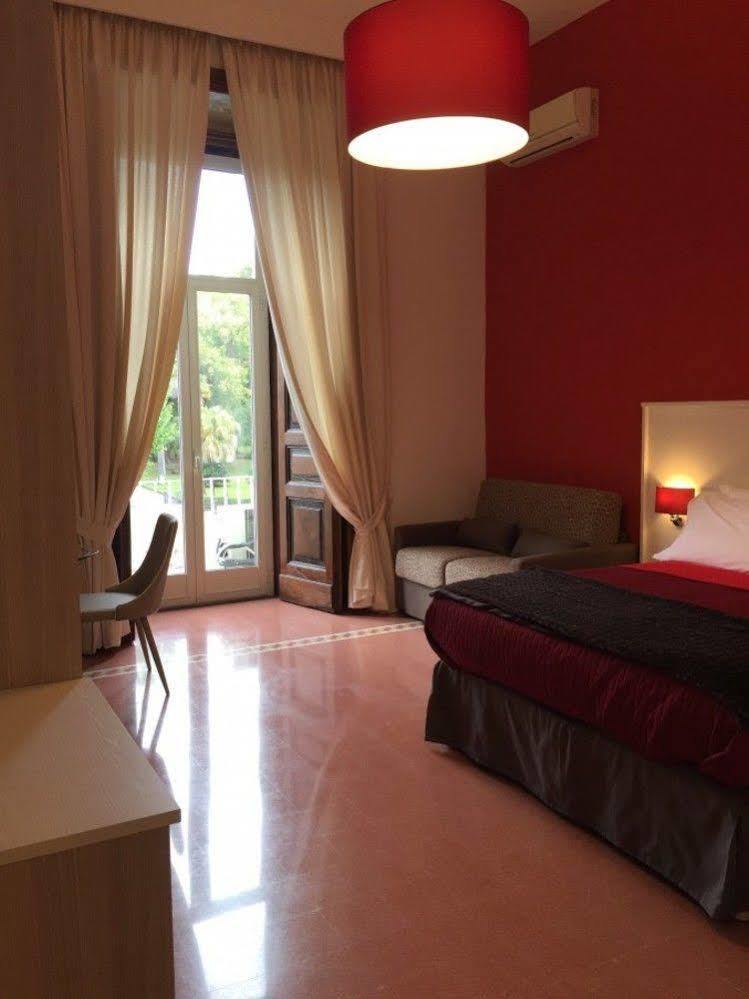 Napoli Milionaria B&B Экстерьер фото
