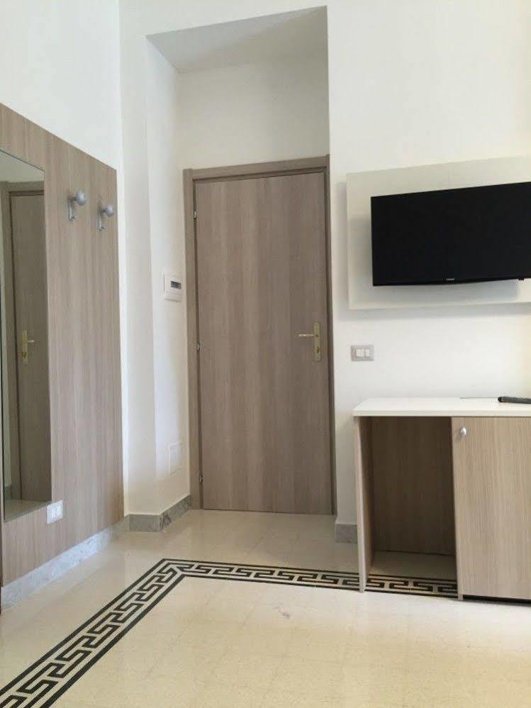 Napoli Milionaria B&B Экстерьер фото