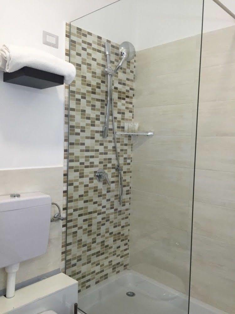 Napoli Milionaria B&B Экстерьер фото