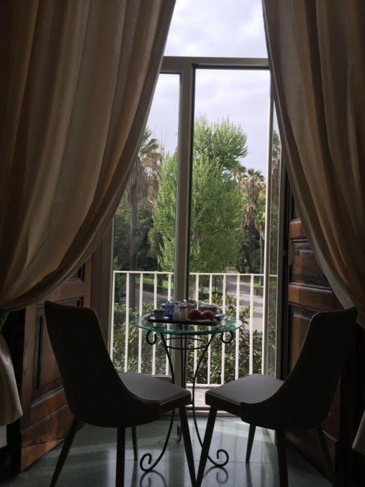 Napoli Milionaria B&B Экстерьер фото